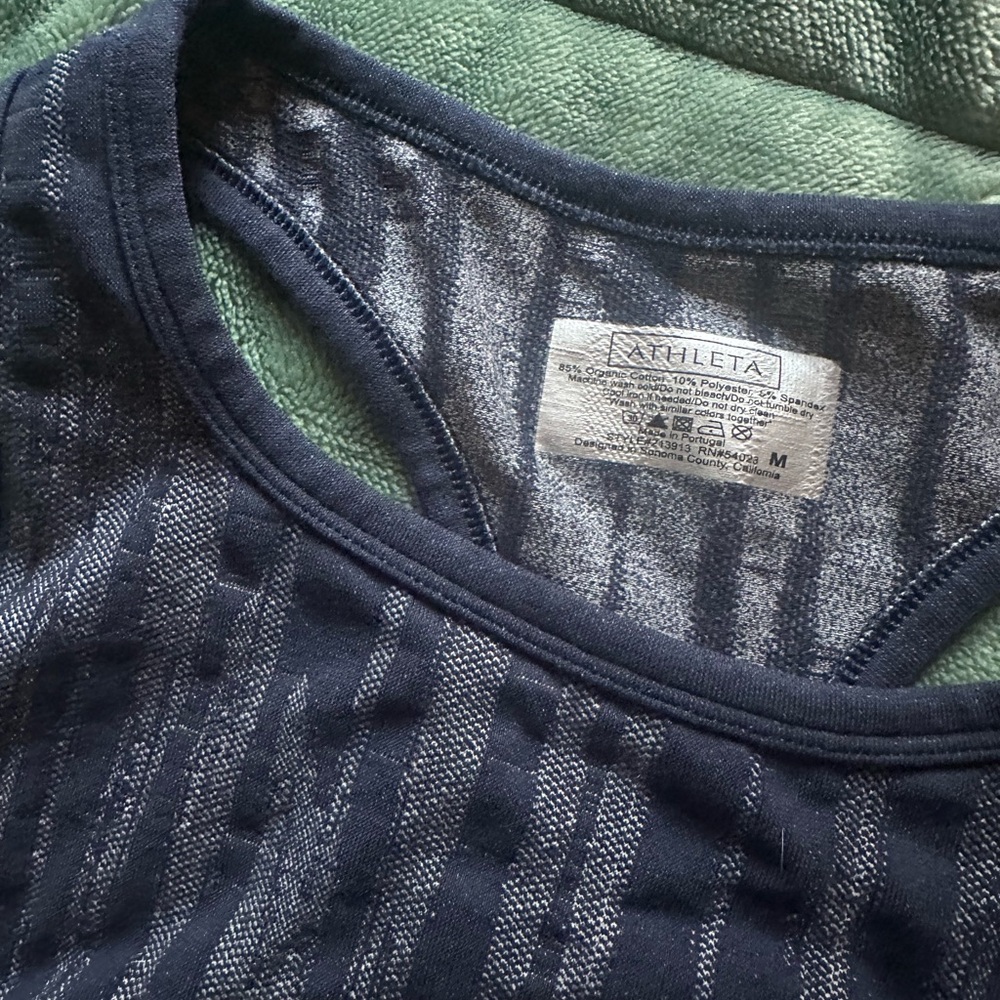 Athleta Blue Ribbed Ruched Tank Top - Picture 2 of 3